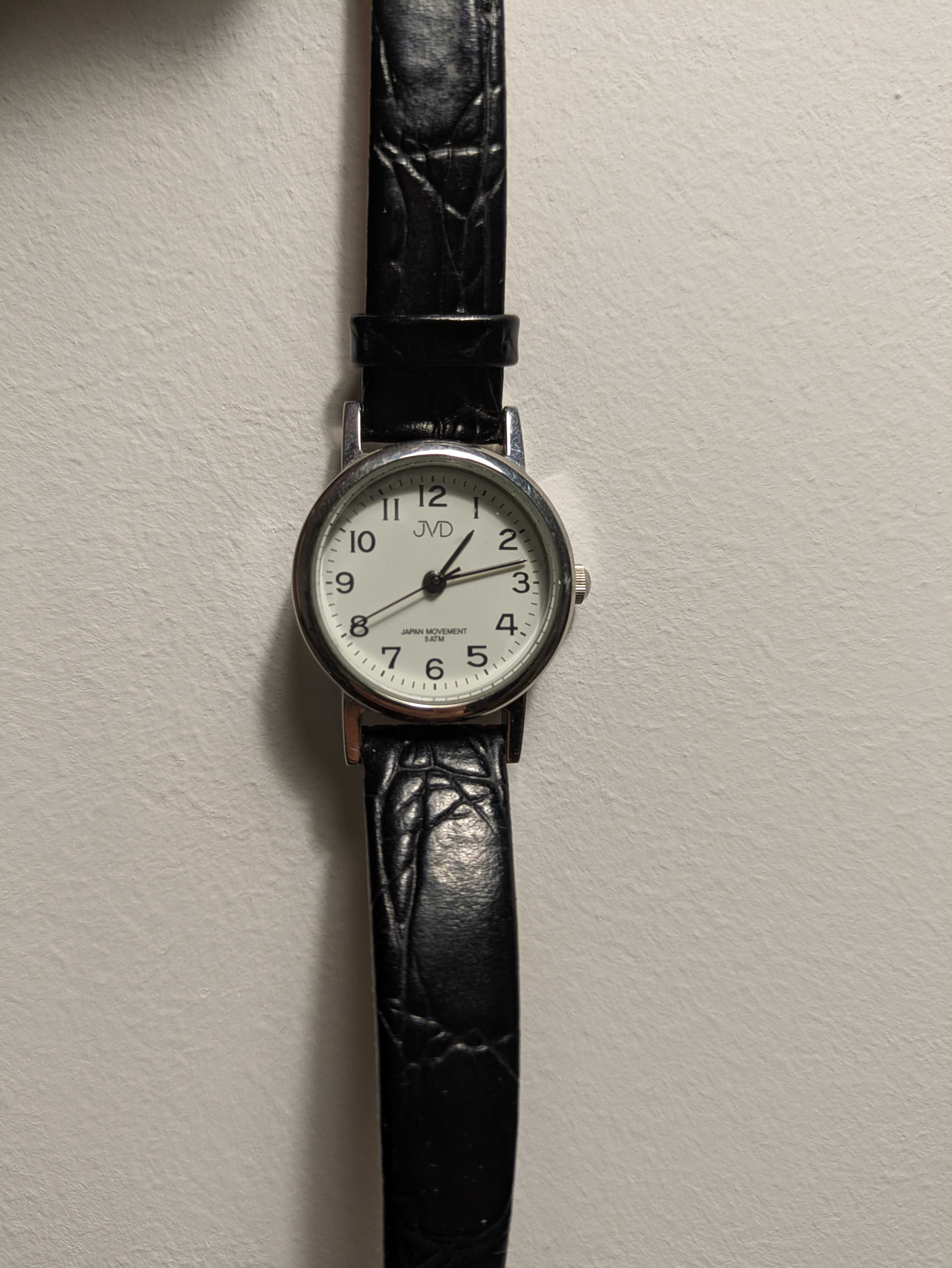 Zegarek damski JVD j4010.2 klasyczny na rękę