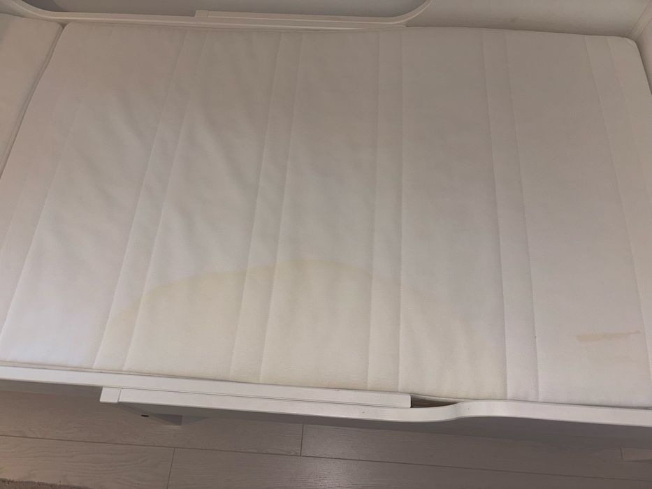 Rozsuwana rama łóżka + materac