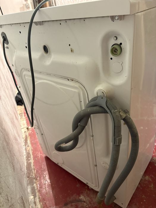 Продам стиральную машинку CANDY