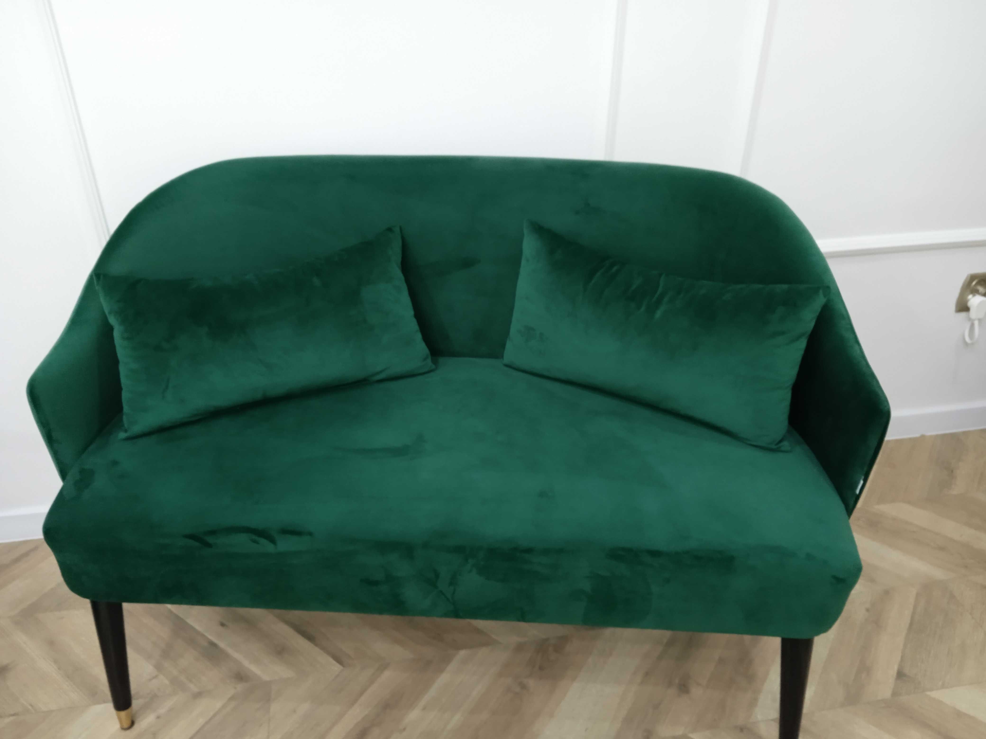 Mała sofa firmy Monkey Machine butelkowa zieleń
