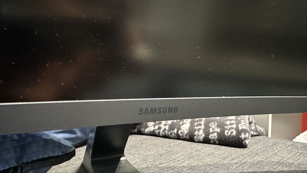 Monitor Samsung C27RG50FQU 240hz Led