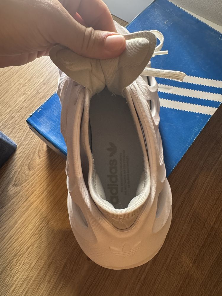 Adidas AdiFOM Q