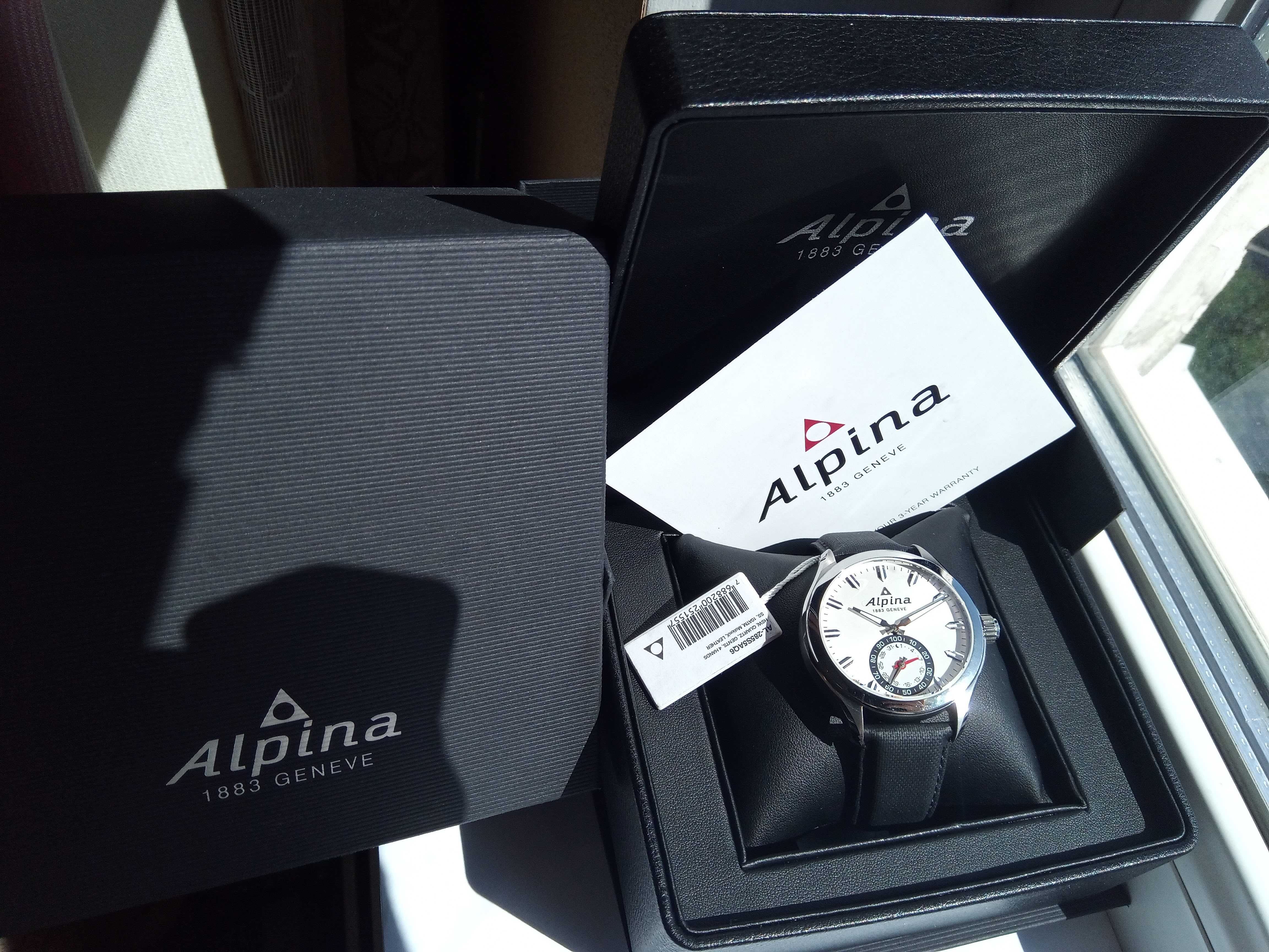 Швейцарские умные часы Alpina Horological - сапфир, Женева, РРЦ $1155