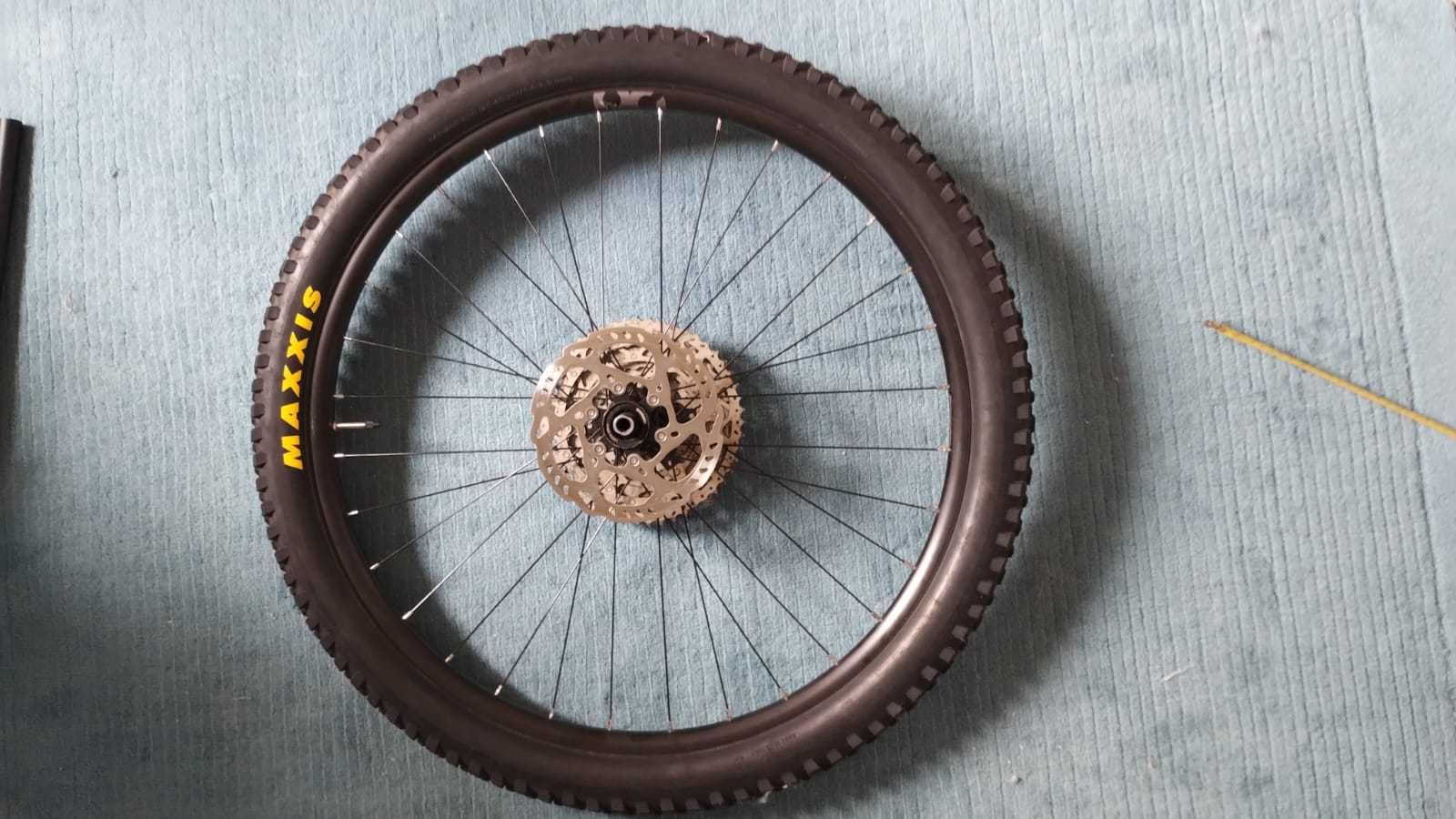 Koło 29" OC components z oponą 2,6" Maxxis Dissector