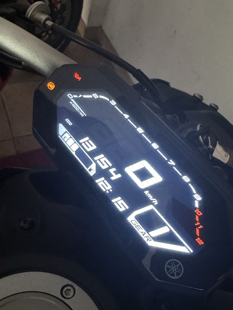 Yamaha Mt-07 (ler descricao)