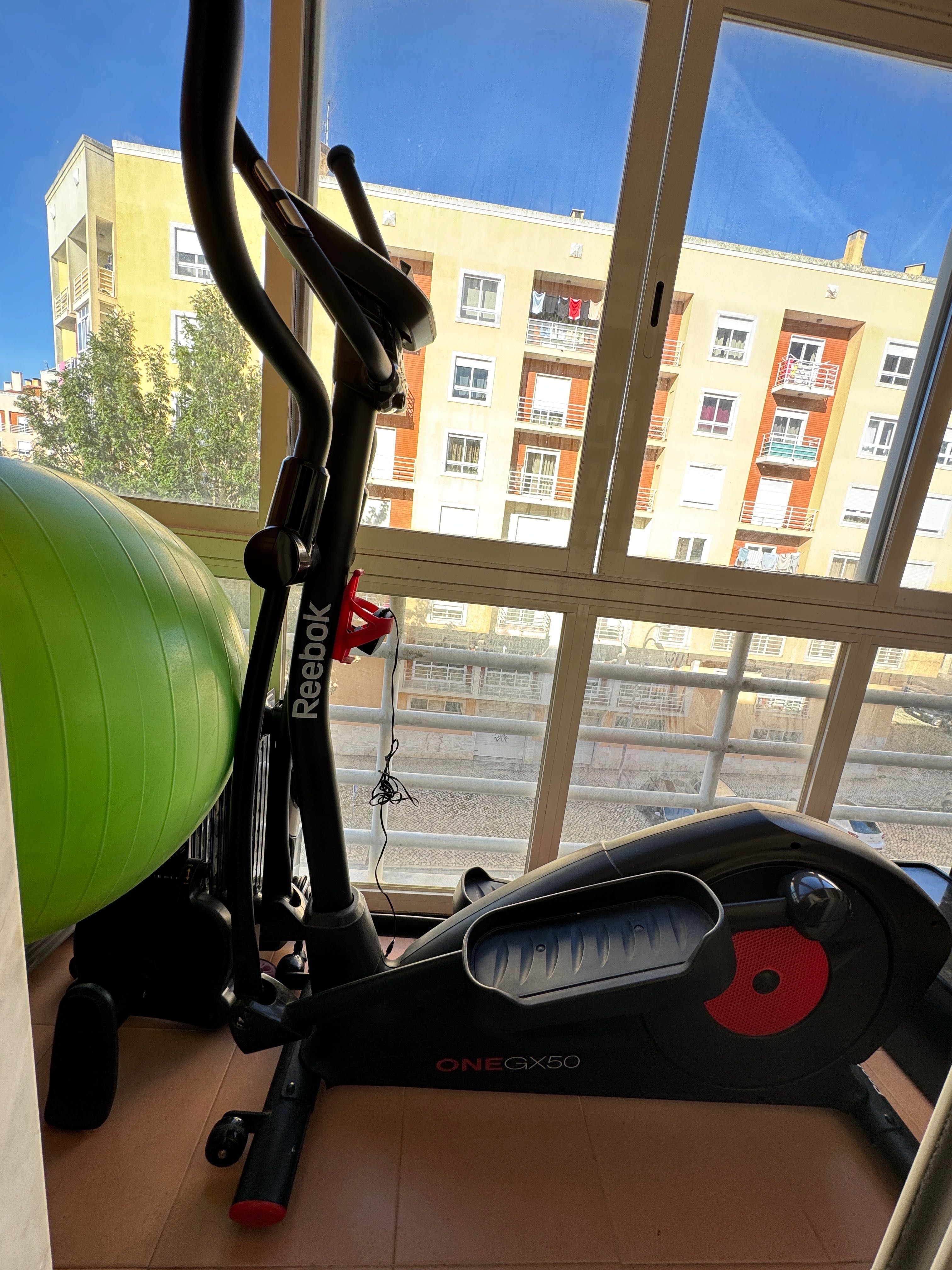 Bicicleta Elíptica Reebok GX50