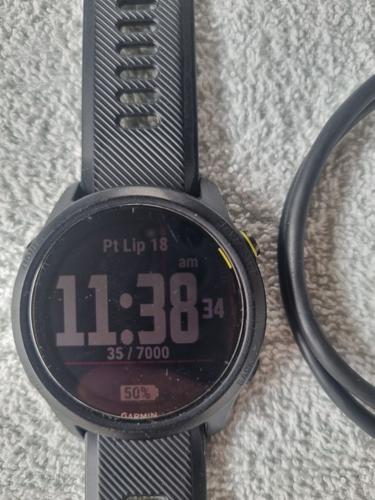 Garmin Forerunner 745