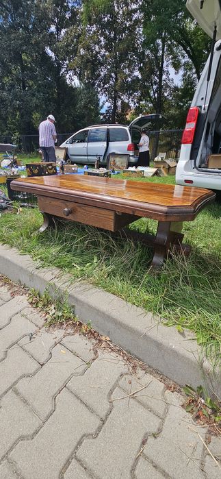 Piekna  Ława Debowa