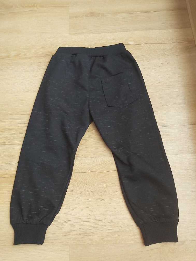 Nowe spodnie dresowe piesek dla chłopca r. 92 B&Q KIDS