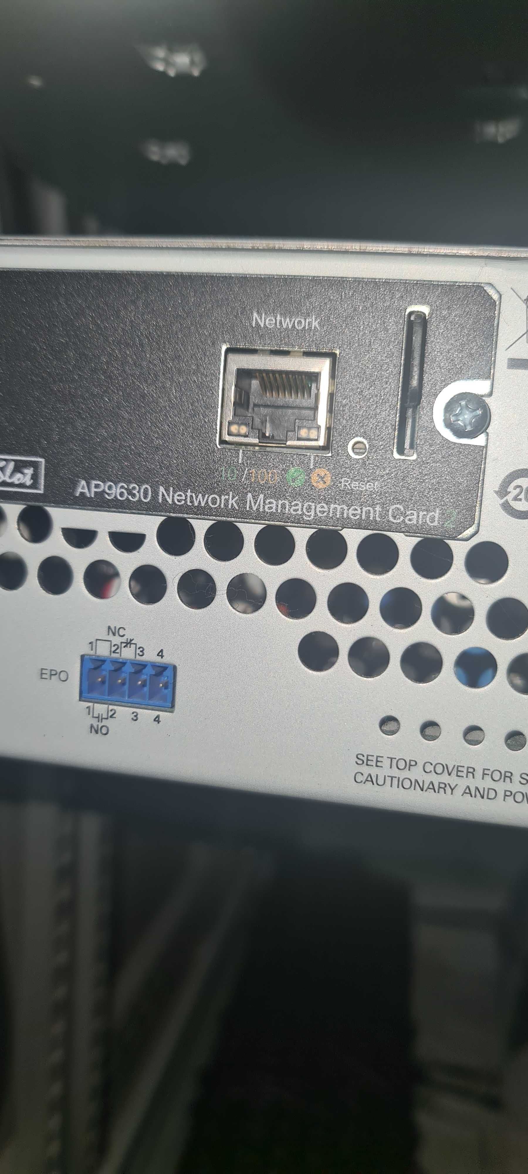 ups APC SMT2200RMI2U rack