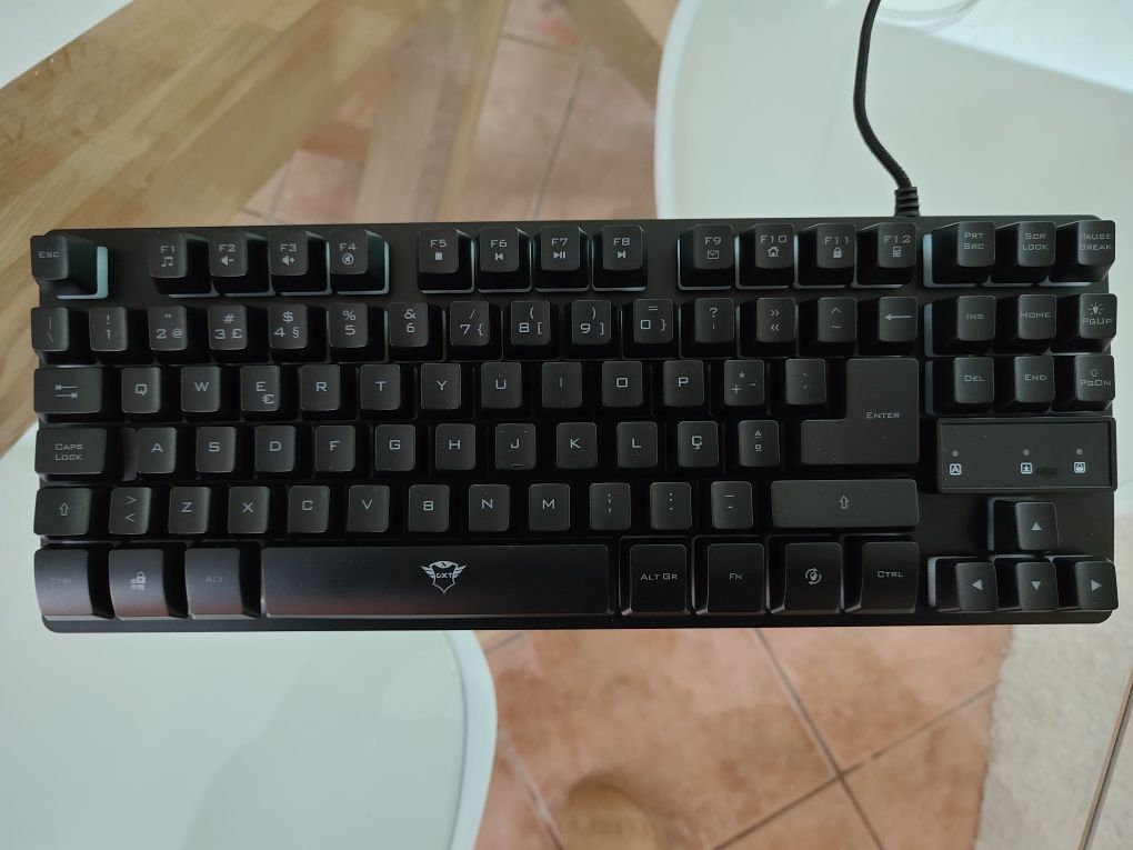 Rato e teclado Gaming Trust