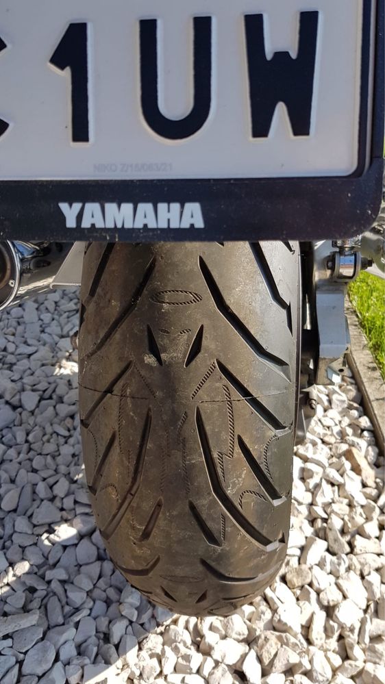 Yamaha XJR 1200 doinwestowana