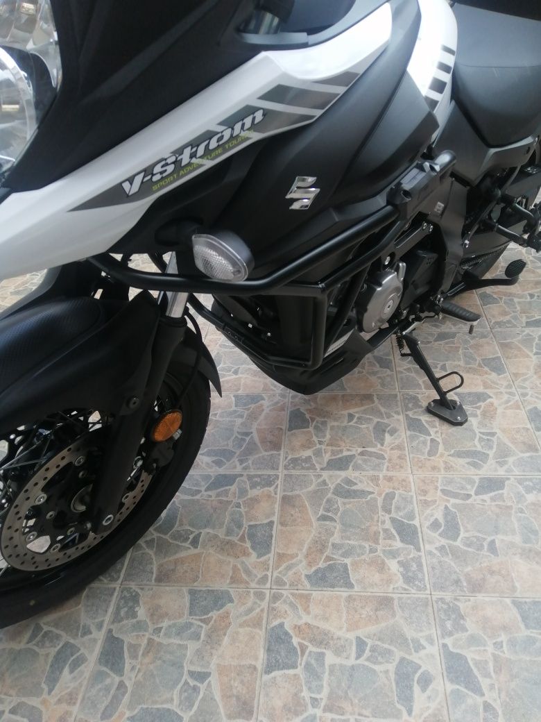 Suzuki V Strom 650 XT