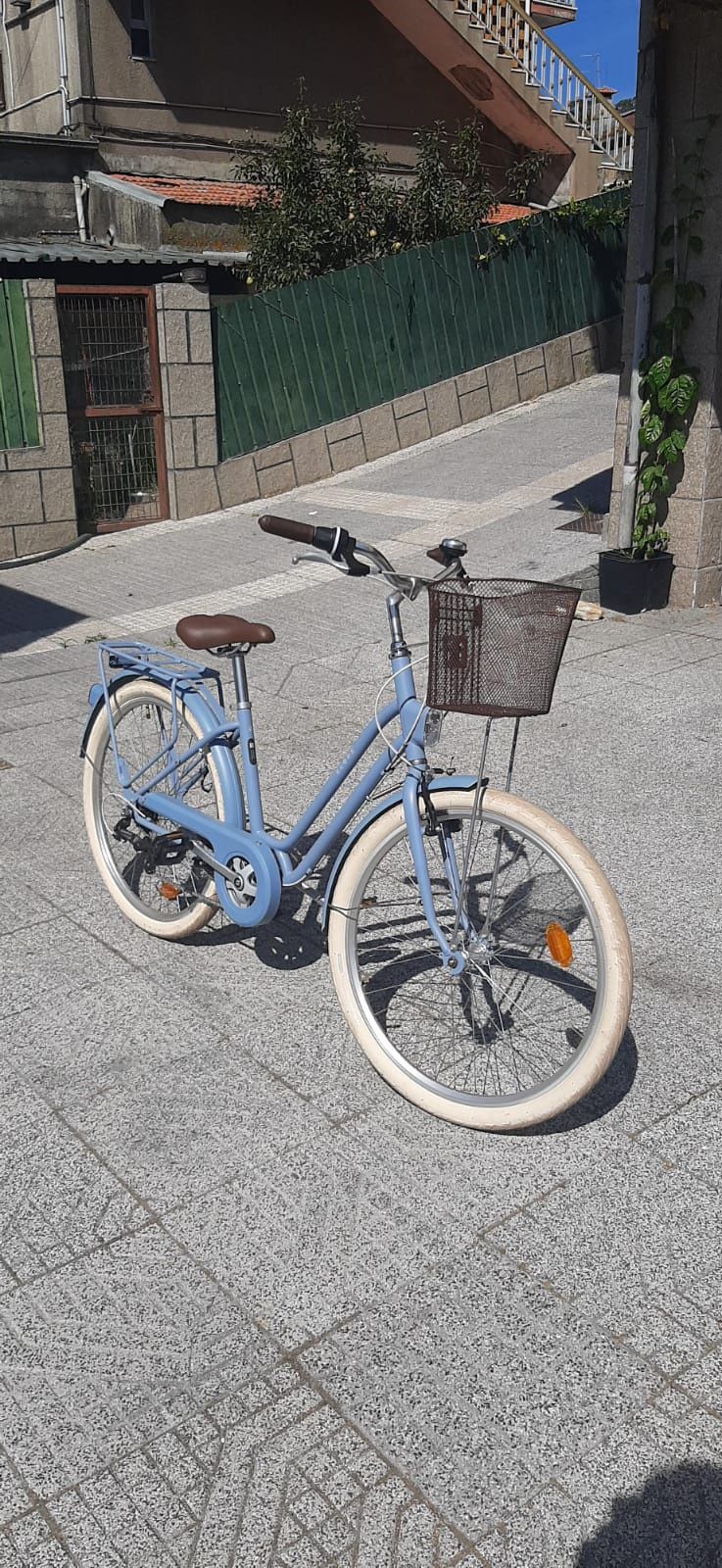 Bicicleta Decathlon Elops
BICICLETA DE CIDADE ELOPS