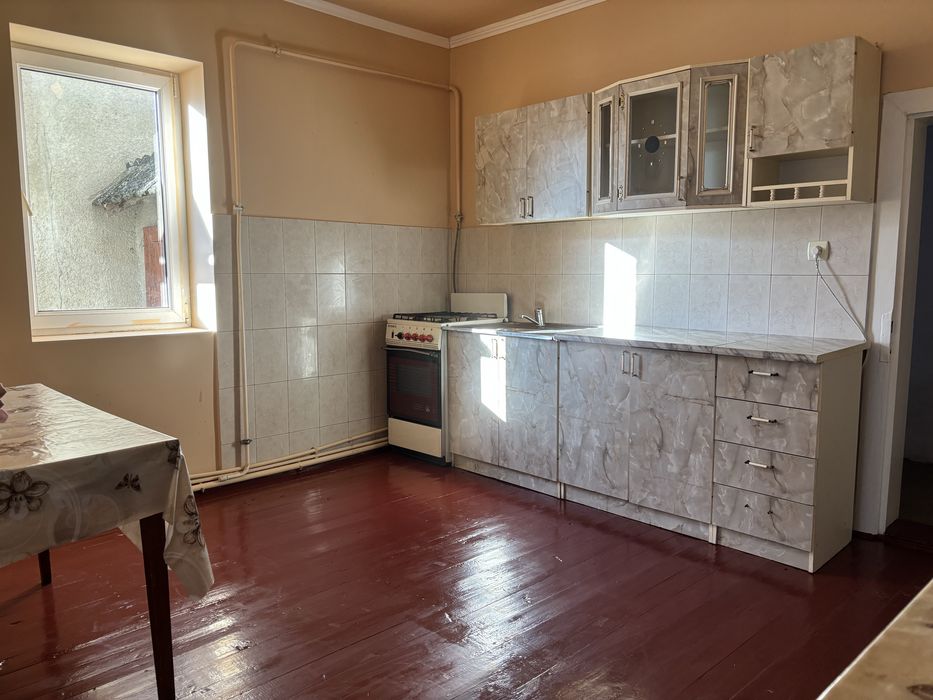 Продається будинок ! Смт. Батьово