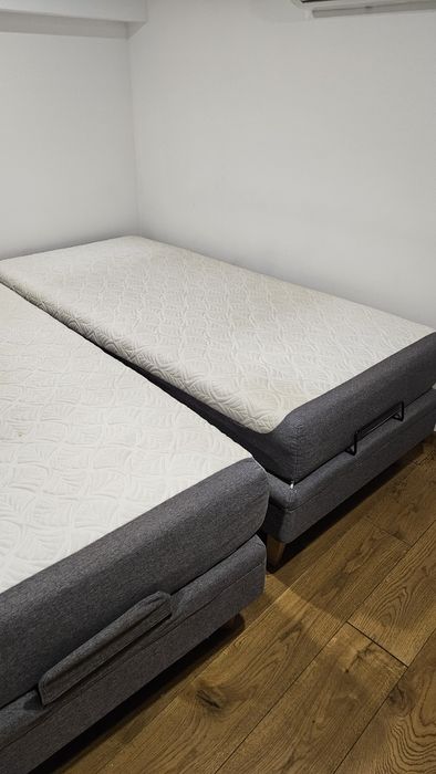 Duas camas articuladas e um sofá eléctrico!