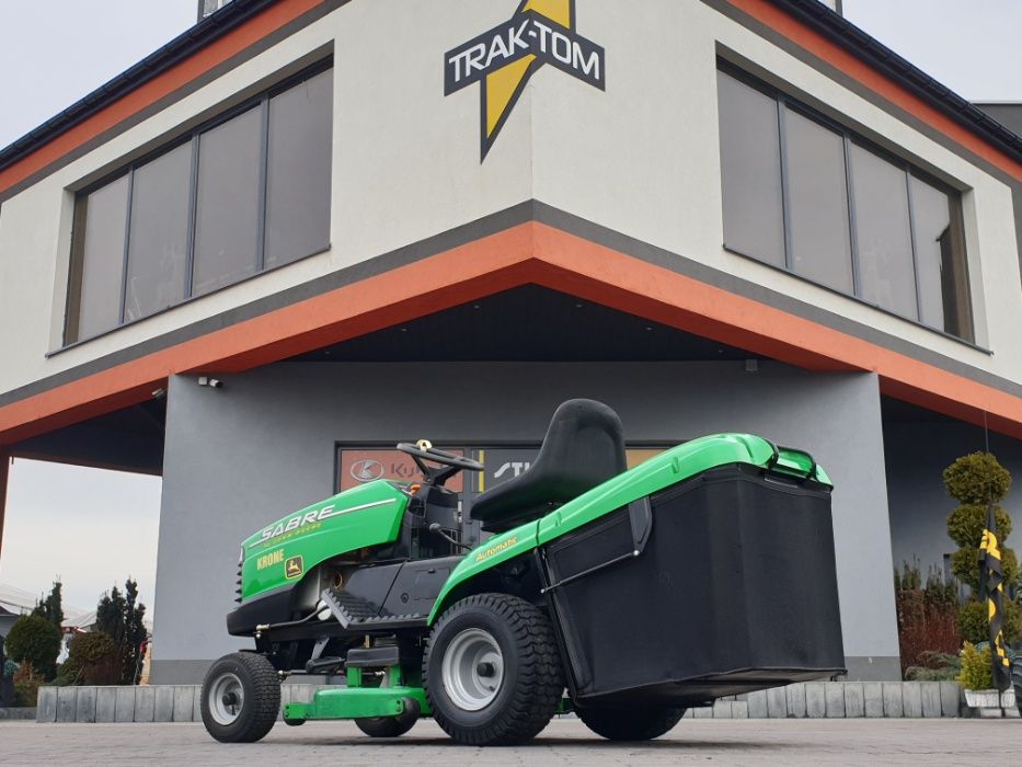 kosiarka traktorek ogrodowy John Deere Sabre 22 KM z pługiem śnieżnym
