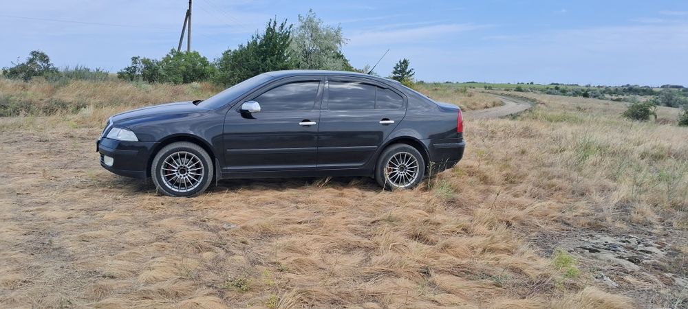 Шкода октавия а5, 1.6 mpi,официал