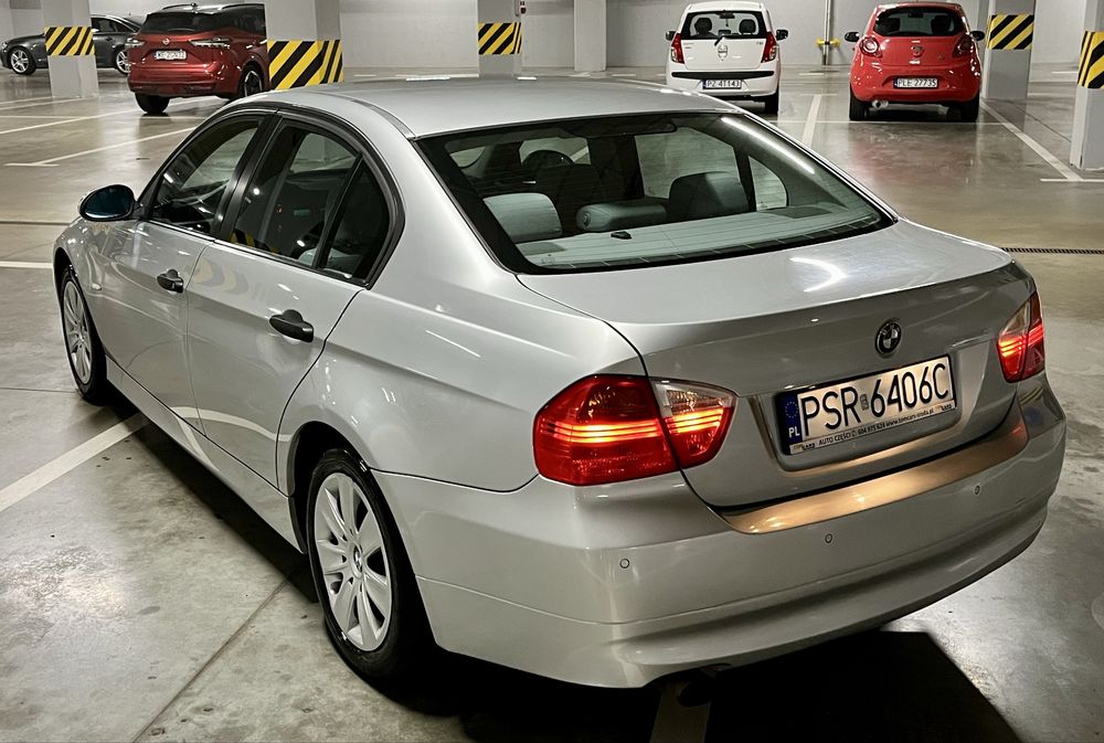 BMW 318i E90 2.0 Benzyna