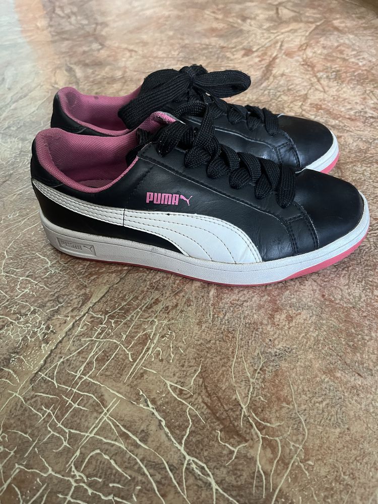 Кроссовки Puma 35.5  на девочку