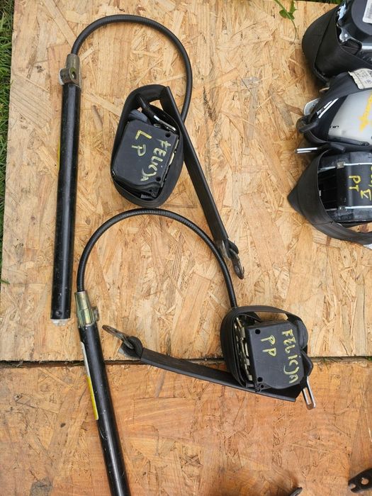 Pas bezpieczeństwa lewy prawy przód komplet Skoda Felicia