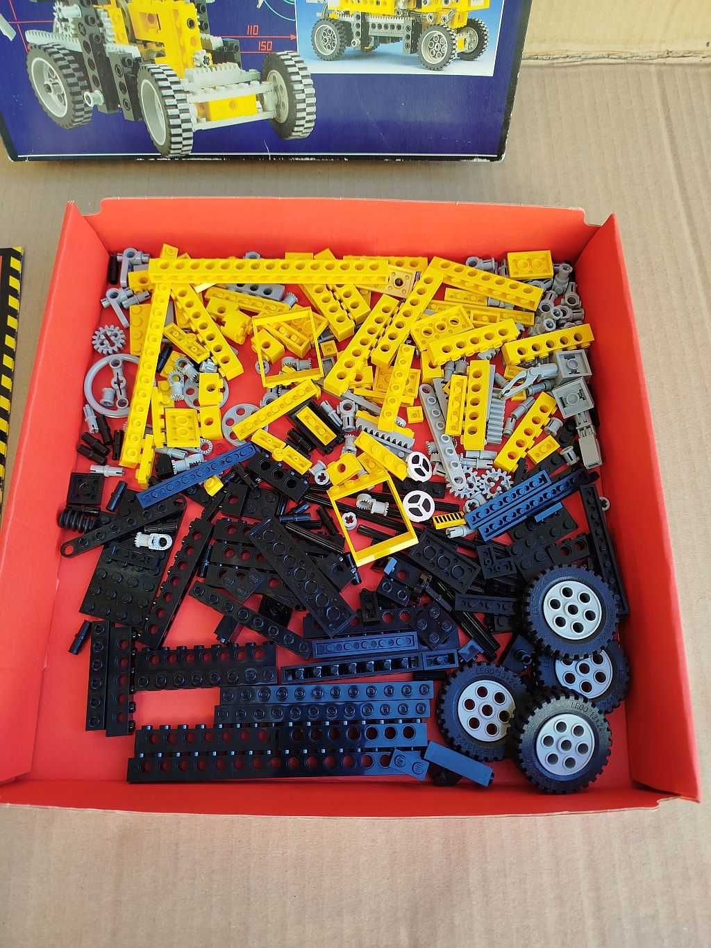 Lego technic  8852 Robot