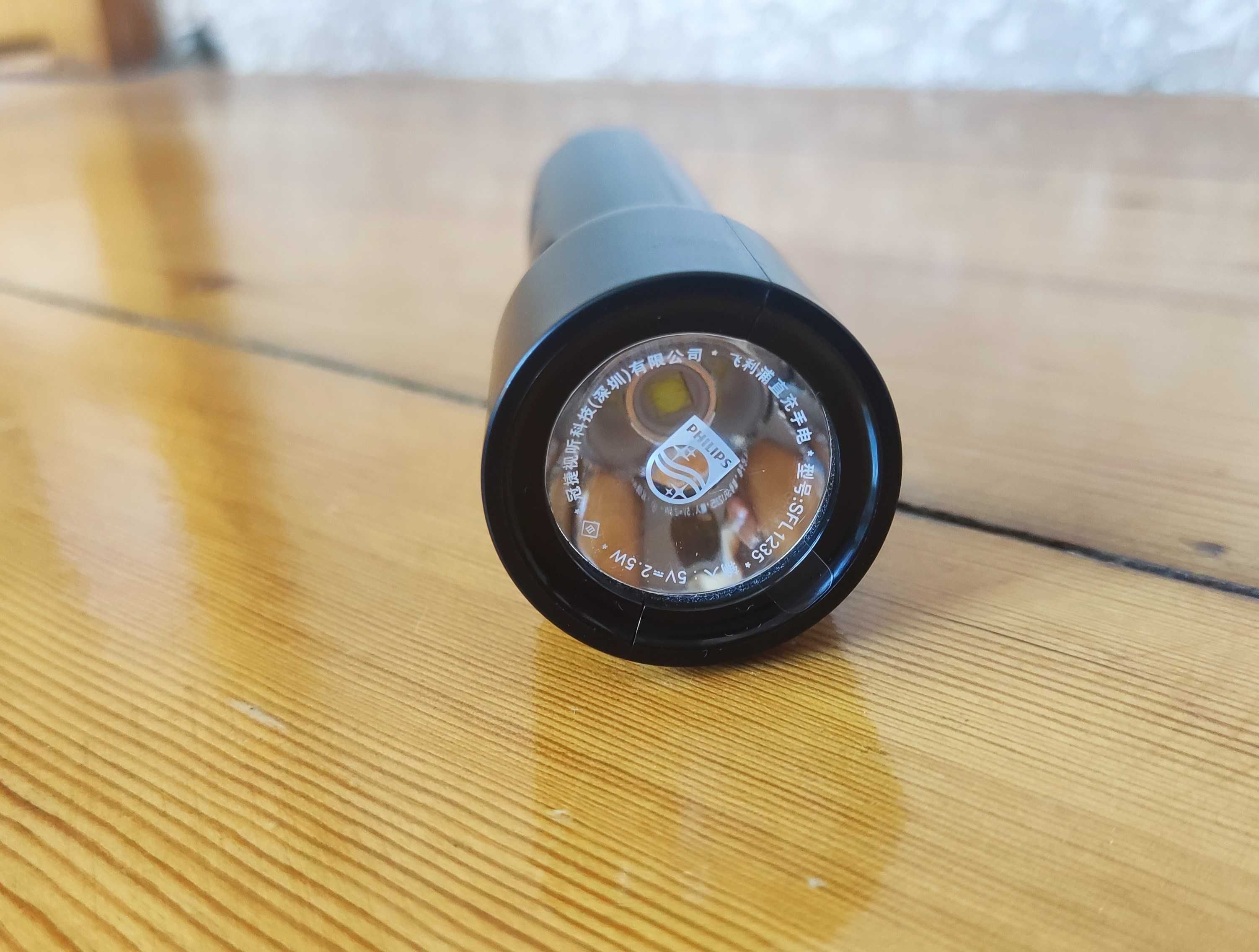 LED Ліхтарик Philips 120м 1200mAh акумуляторний ручний