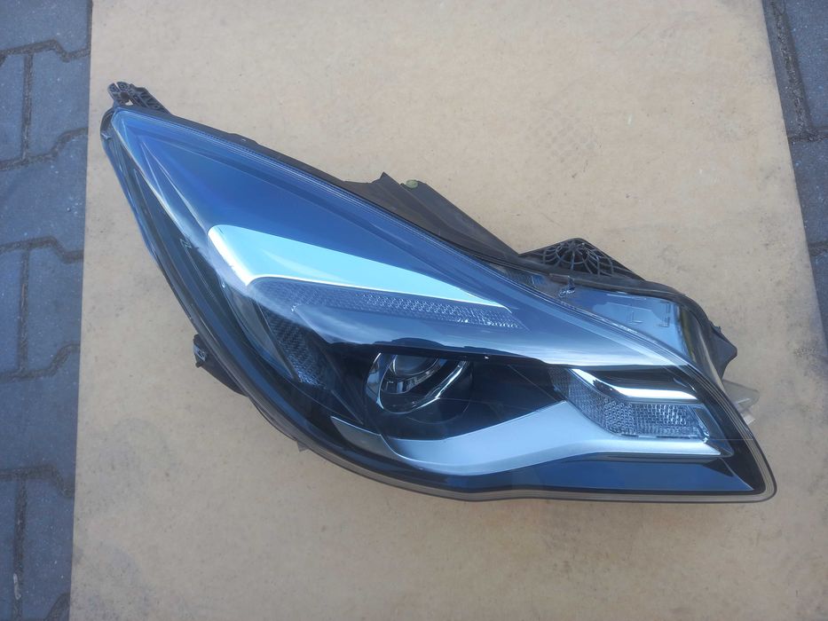 reflektor lampa przód opel insignia lift led 13-17 prawy europa cały