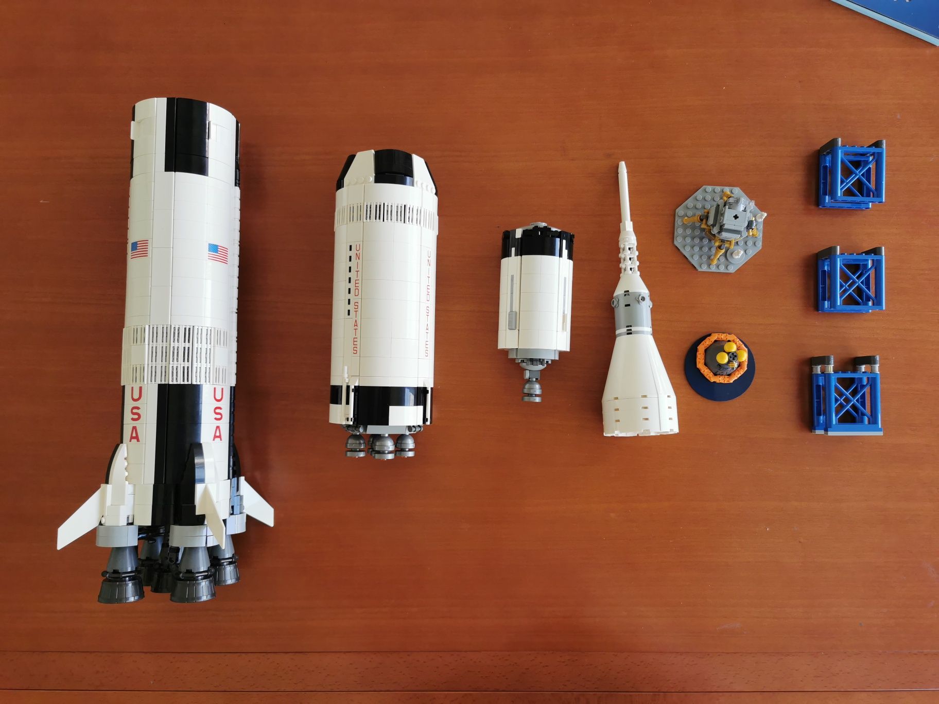 Lego 21309 NASA Apollo Saturn V