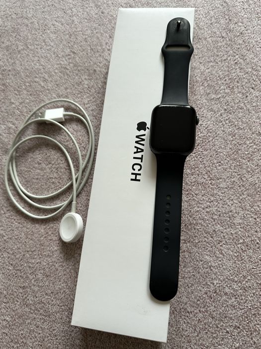 Годинник  Apple Watch SE44