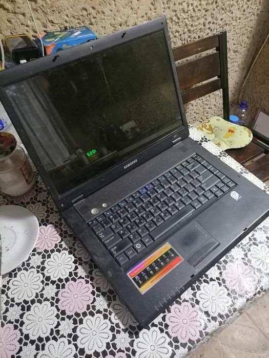 НоуТбук на запчасти  Samsung