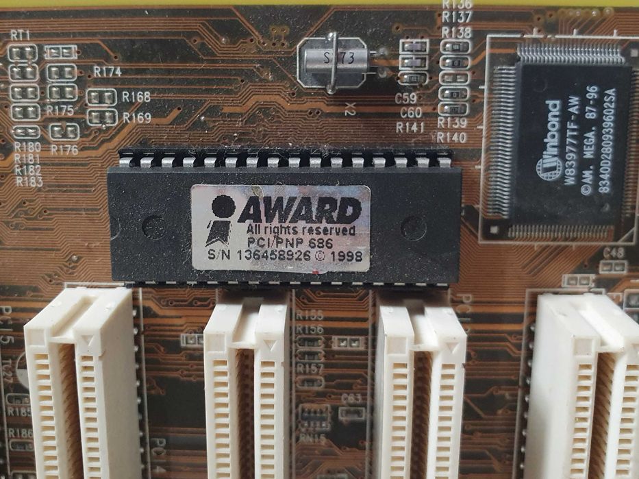 Motherboard vintage - ECS P6BX-A+ - Pentium 2