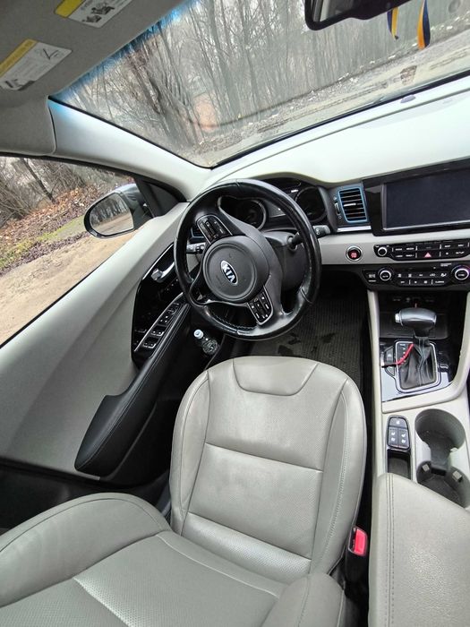 Kia Niro EX Premium • Plug-in Hybrid • 2019 р. випуску. Придбана в USA