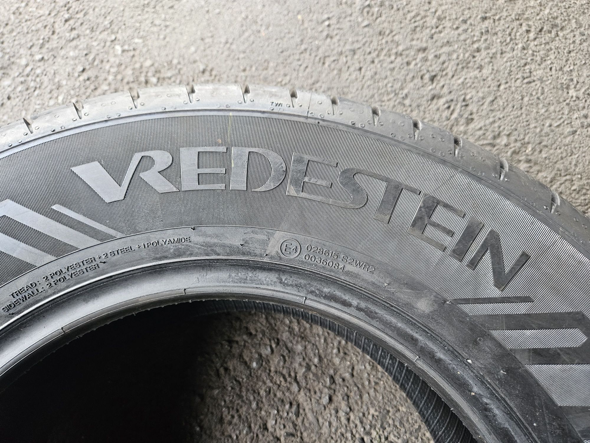 Opona 215.70.15C 109/107S Vredestein Comtrac 2 1szt