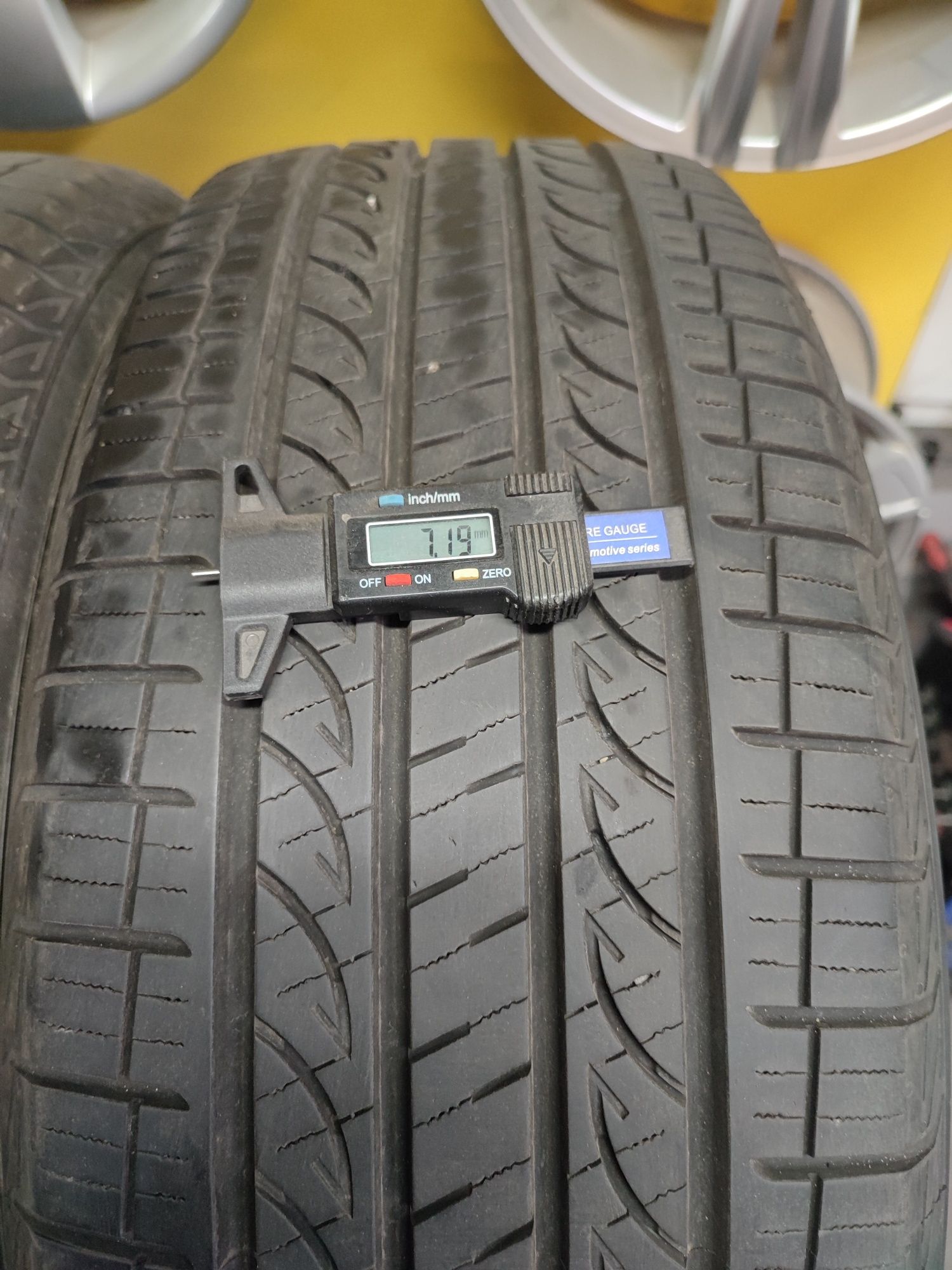 Opony letnie 235/55R19 101V Yokohama Acid GT | 2021