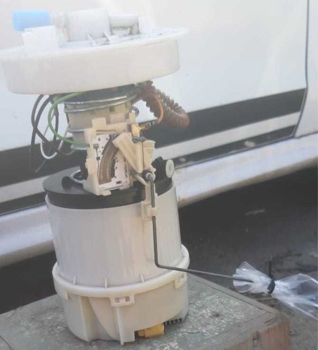 Модуль топливного насоса Mazda 3 BK 1.6 БЕНЗИН Z6 2005 (б/у)