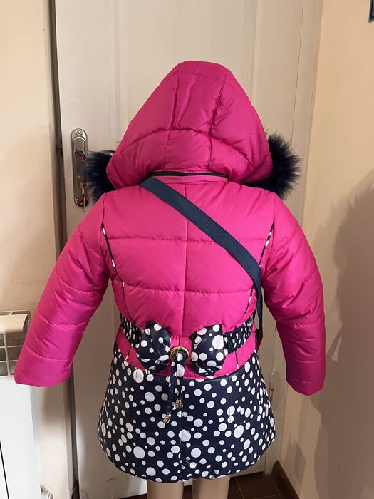 Продаю нову зимову курточку для дівчинки 30(104-110)32(110-116)