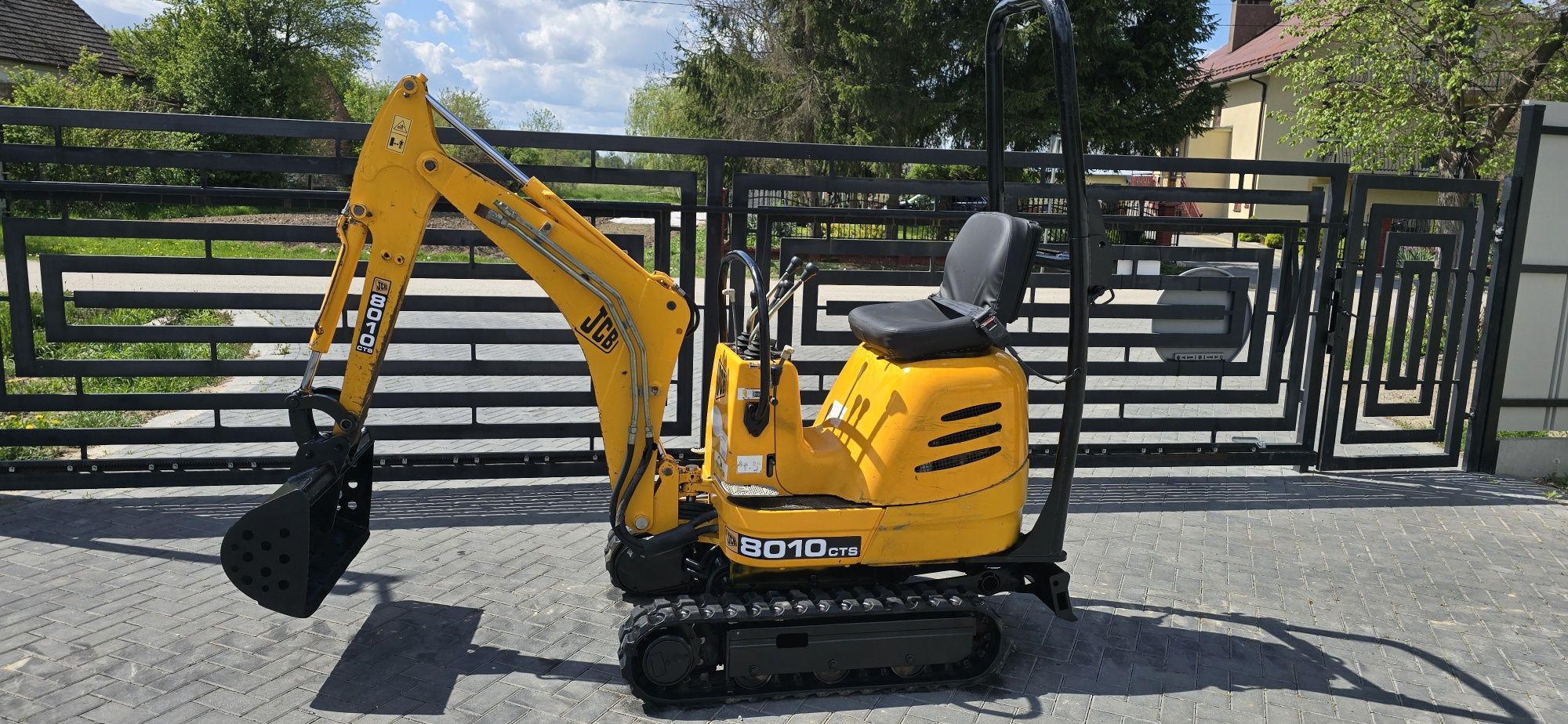 Minikoparka jcb 1100kg Wytulejowana Micro koparka Mocna