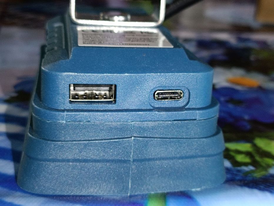 Фонарь на аккумулятор Bosch, Бош, 16 светодиодов, холодный белый