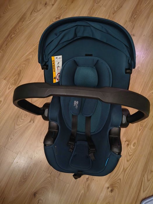 Fotelik Britax Romer Baby Safe Pro z bazą obrotową