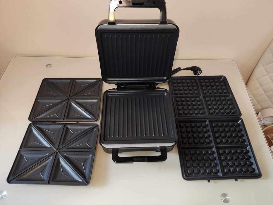 Gofrownica, Grill i Opiekacz do Kanapek 3 w 1 Camry XXL CR 3047