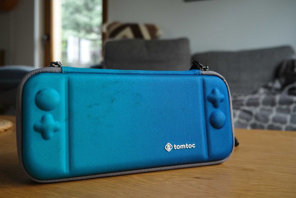 Nintendo Switch OLED, dodatki
