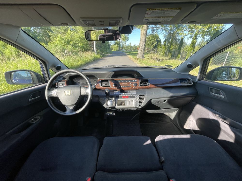 Honda fr-v 2.0 benzyna 6 miejsc klima 2kpl alufelg z dobrymi oponami