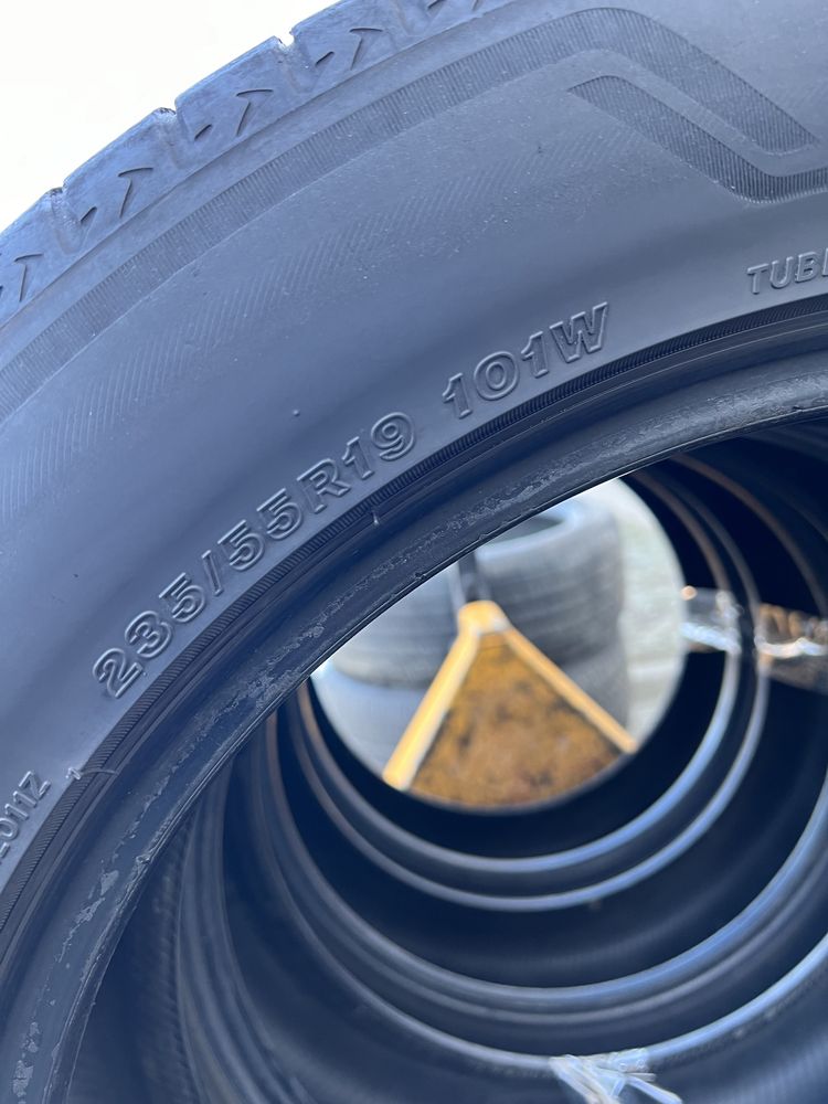 Шини резина літо 235 55 r19 Bridgestone 2018р протектор 5.7-6мм