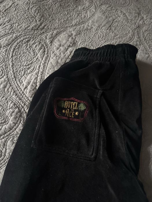 Велюровий костюм ace в розмірі S