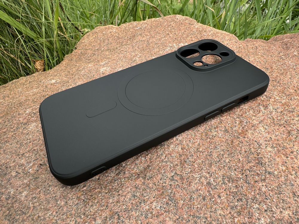 Силіконовий чохол на iPhone