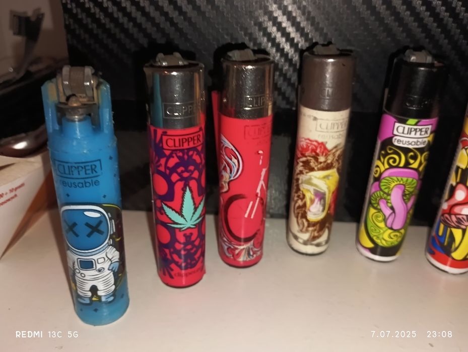 Zapalniczki clipper 8szt