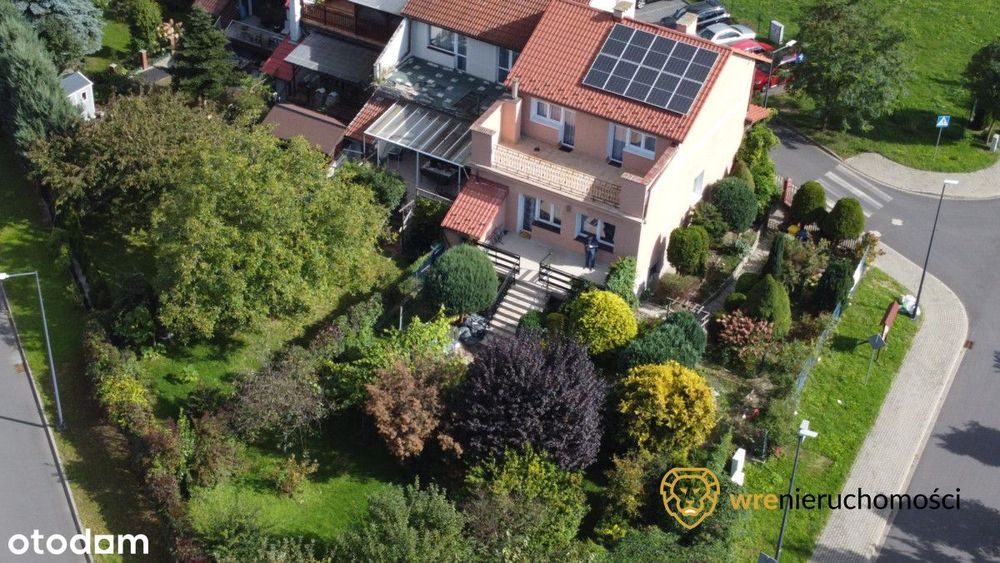 Przestronny dom z dużym ogrodem na sprzedaż!