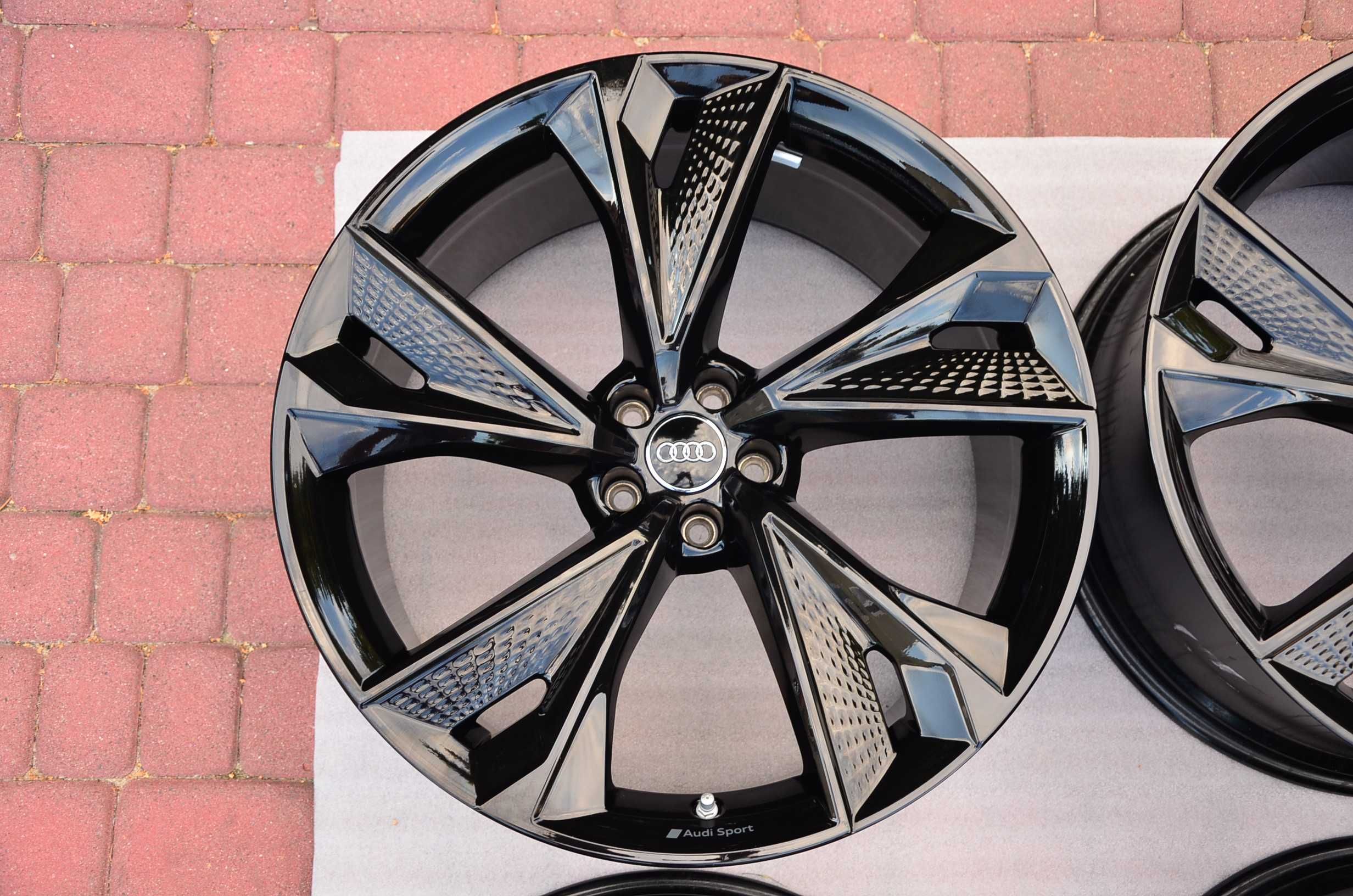 Felgi Audi 22 Rs6 Rs7 Black Q8 SQ8 Q7 SQ7 Audi Sport
