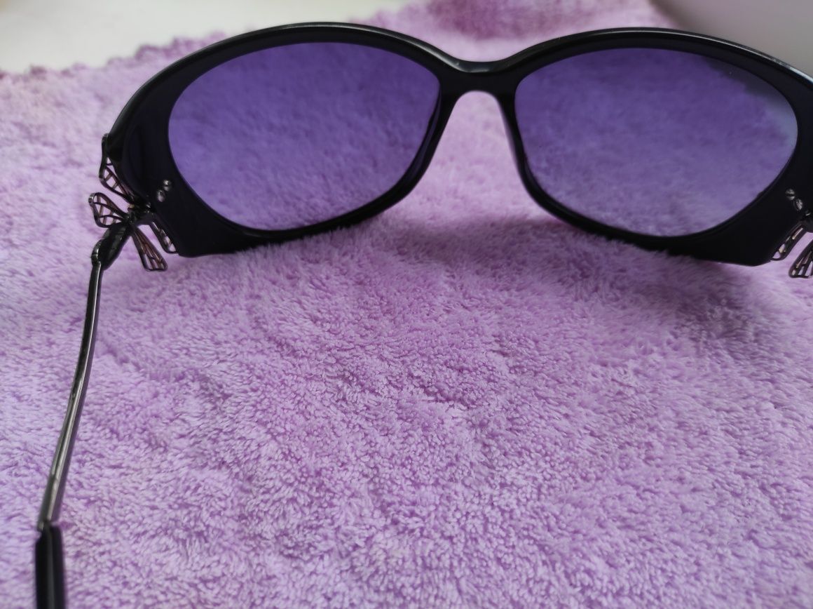 Солнцезащитные очки.окуляри